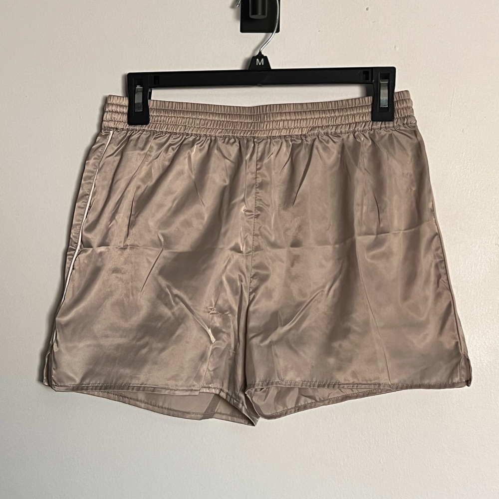 Skims Outdoor Shorts